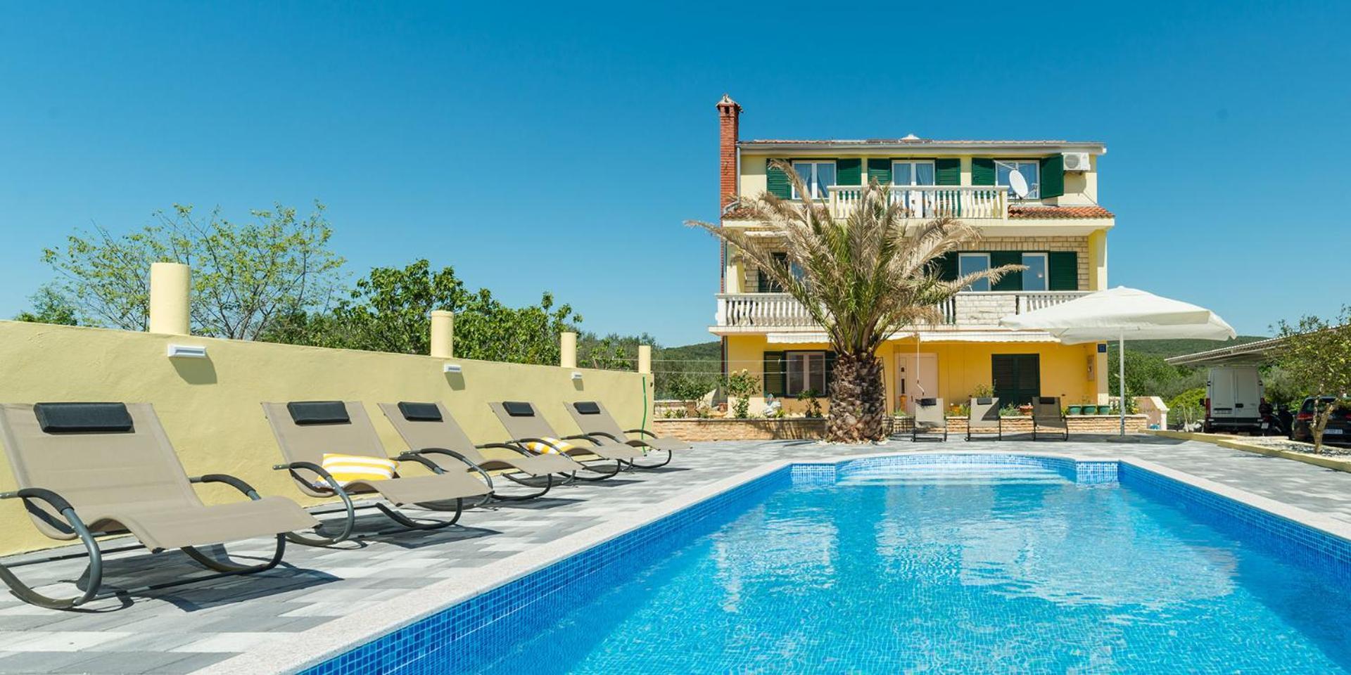 Crowonder Sun&Fun Holiday House With Large Swimming Pool, Playroom And Garden Бибинє Екстер'єр фото