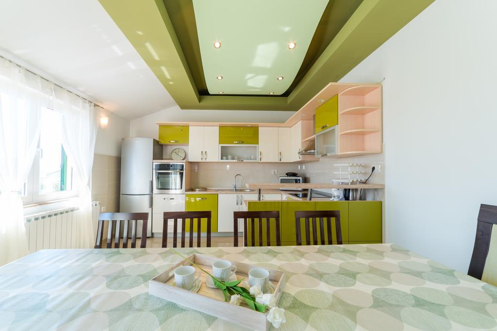 Crowonder Sun&Fun Holiday House With Large Swimming Pool, Playroom And Garden Бибинє Екстер'єр фото